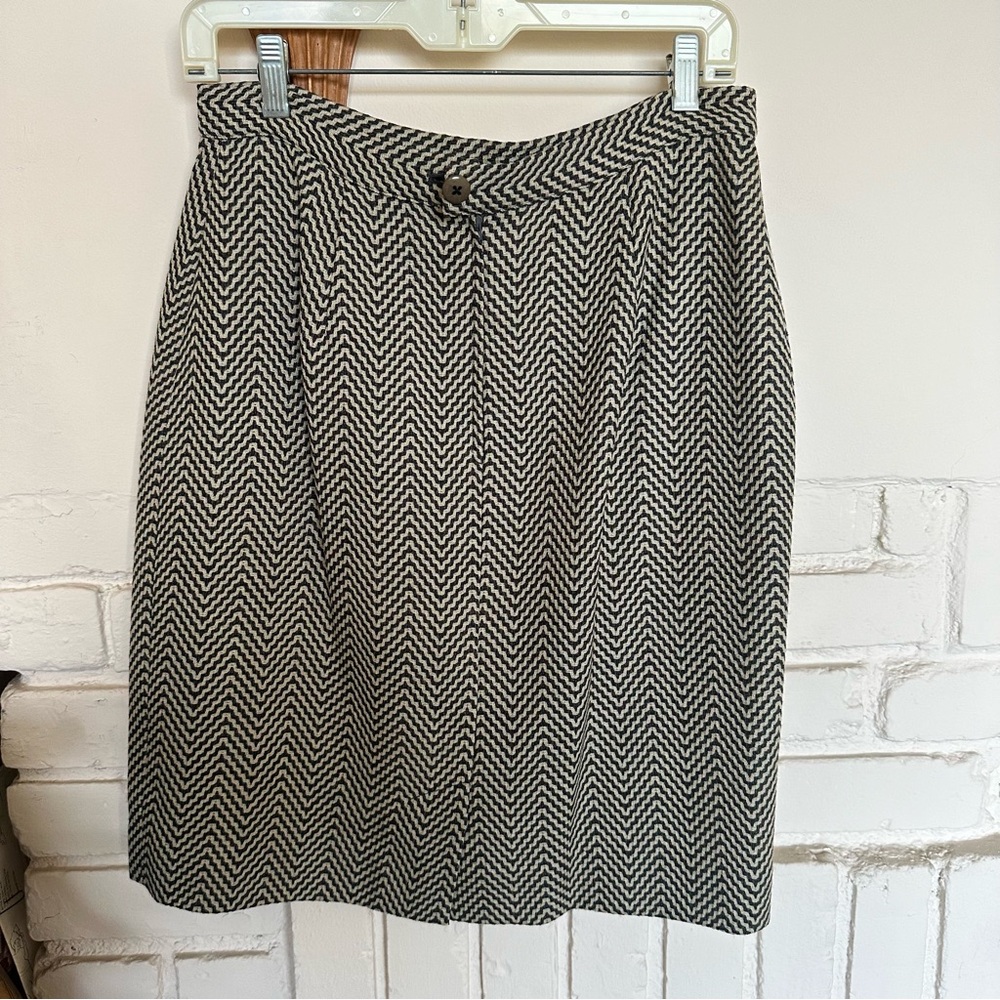 vintage 80s pencil skirt chevron pattern